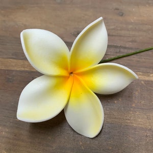 Foam Plumeria Hair Pick- White with Yellow Center