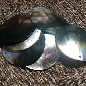 2.25 inch Mother Of Pearl Shell round