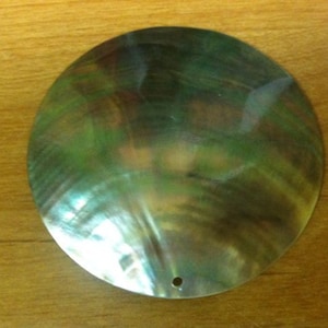 2.75 inch Mother Of Pearl Shell round