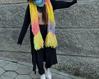 Handgefertigter Mohair Strickschal - Regenbogen Boho Style