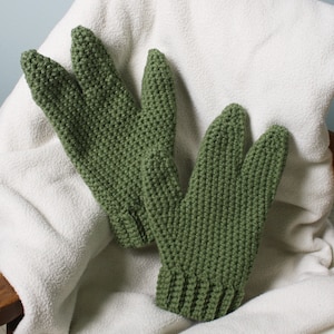 Creature Gloves, Crochet Gloves, Mittens, Geekery, Syfy, Halloween Costume, Three Fingered Gloves, Goblin Gloves, Orc Gloves, Alien Gloves