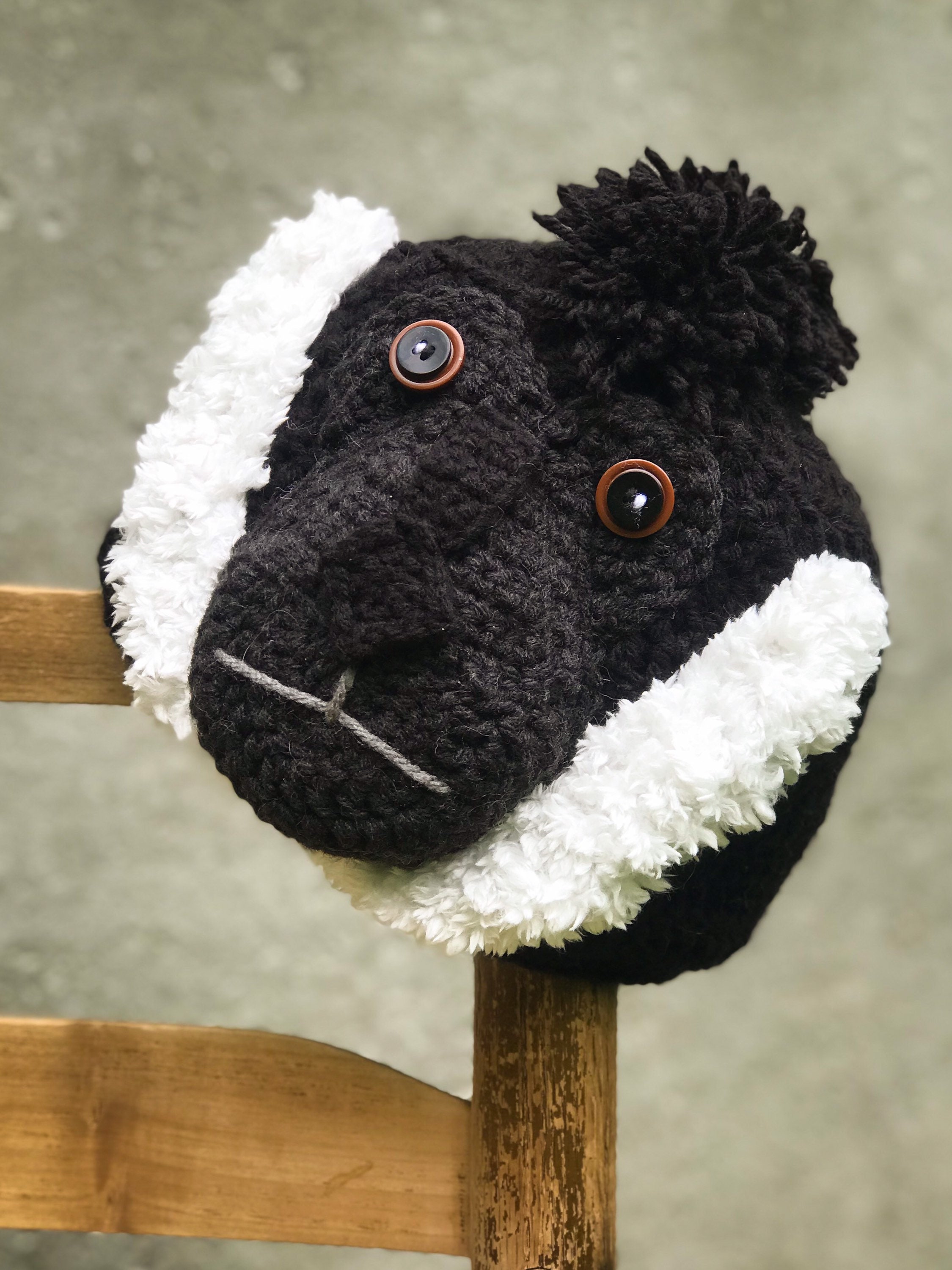 白頬テナガザルの帽子、かぎ針編みのビーニー、動物の帽子、猿の帽子