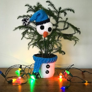 Snowman, plant pot, planter, Christmas, gift, holidays, crochet, home decor, plant stake, home accent,  plant pot holder, gift for her