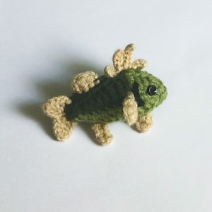 Peluche basso, peluche pesce, giocattolo basso, pesca, giocattolo farcito, regalo, regalo pescatore, basso all&#39;uncinetto, pesce in miniatura, compleanno, regalo di Natale