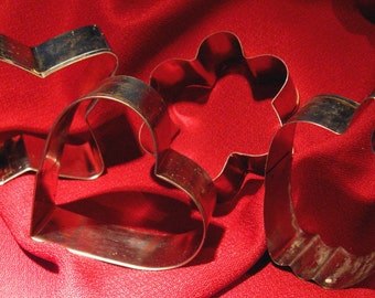 Vintage  COOKIE  CUTTERS / Set of 4