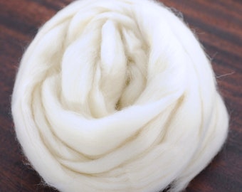 Top de lana peinada Shetland en tonos naturales - 113 g