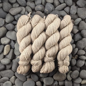Bone - Undyed Buoy DK BFL/Shetland/Manx wool yarn 100 g