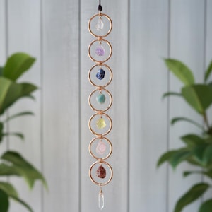 7 Chakra Kristallhänge, Kristallvindspeldekor, Råa Chakrastenar + Selenit, Feng Shui-hänge, Boho Meditationdekor, Reiki-gåva