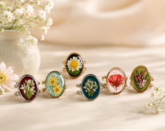 Handmade Real Flower Birth Month Ring, Adjustable Pressed Flower Botanical, Ring Dried Floral Statement Jewelry, Unique Mom Daughter Present