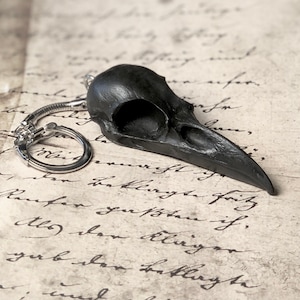 Witchy Black Raven Skull Keychain Skull, Goth Bird Skull Gothic Gift Skull Key chain, Bone Oddities and Curiosities Skull and Bones Key Fob