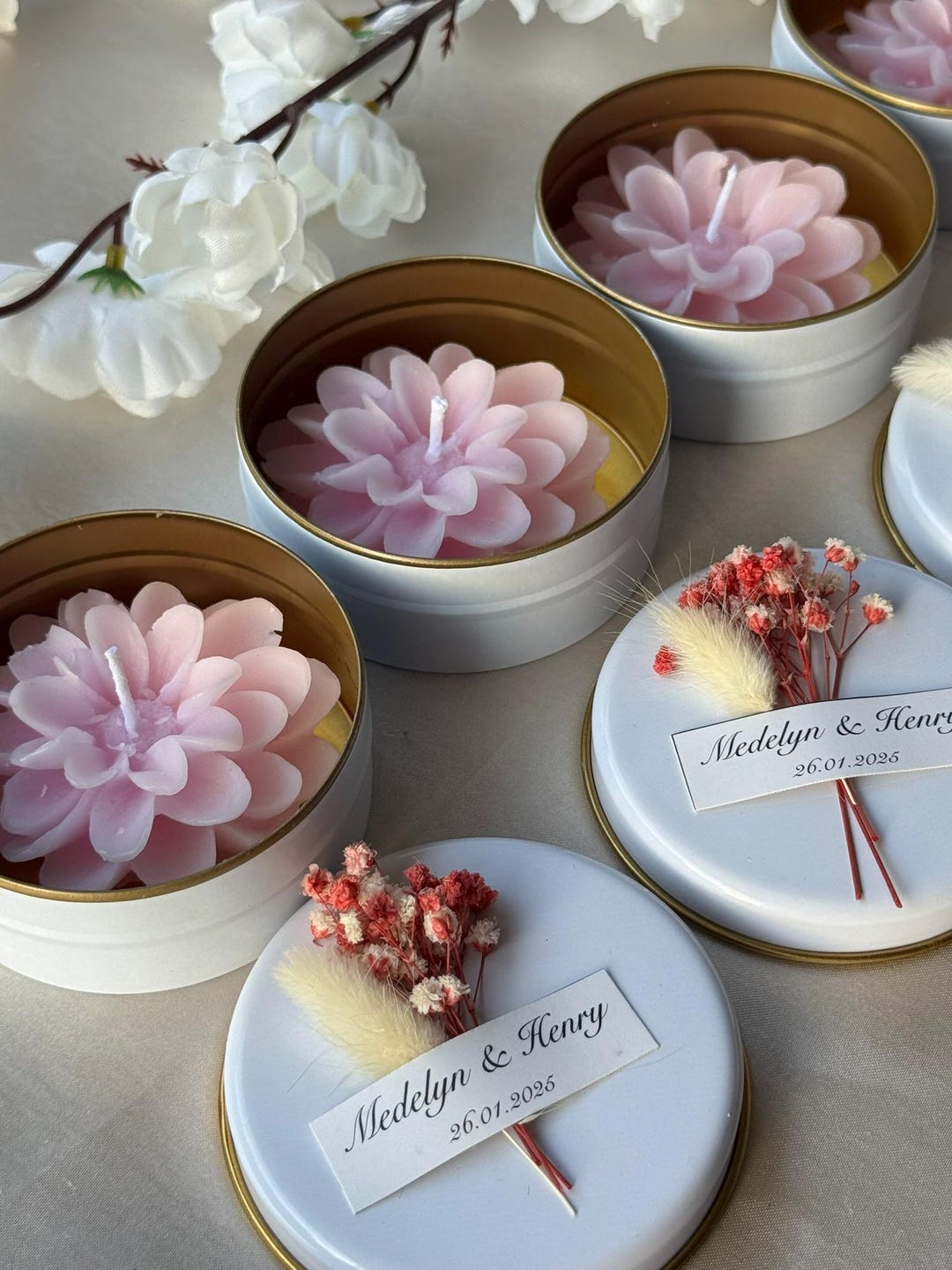 Personalized Dried Flower Tin Candle Favors: Soy Wax, Bulk Wedding ...