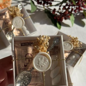 Coffret personnalisé café turc et amandes de Jordanie : mariage, cadeau de douche