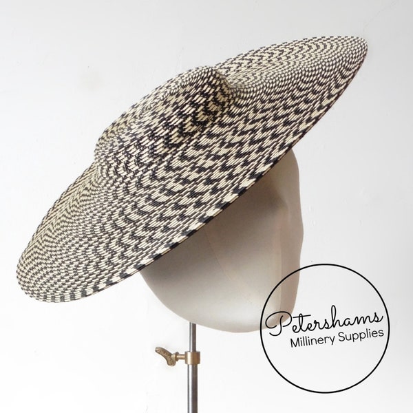 Wagenrad Polybraid Fascinator Hut Basis für Hutmacherei & Hutmacherei - Schwarz und Stroh