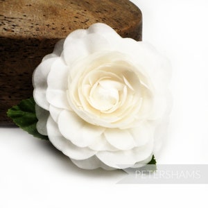 Camellia 'Wendy' Silk Flower Millinery Hat Mount for Fascinators and Hat Making - Ivory