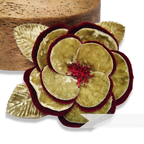 12cm 'Winona' Double Pétale Velours Camellia Millinery Flower - Pour Fascinateurs et Taille de Chapeau - Sauge avec Bourgogne