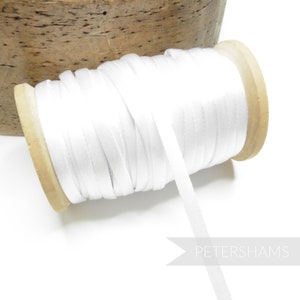 5 mm buisvormige satijnen rand voor hoeden, modeartikelen en fascinators - wit