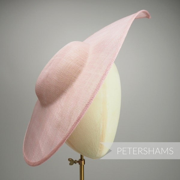 Extra Large Pointe PointUe Sinamay Fascinator Hat Base pour Chapellerie - Rose Pâle