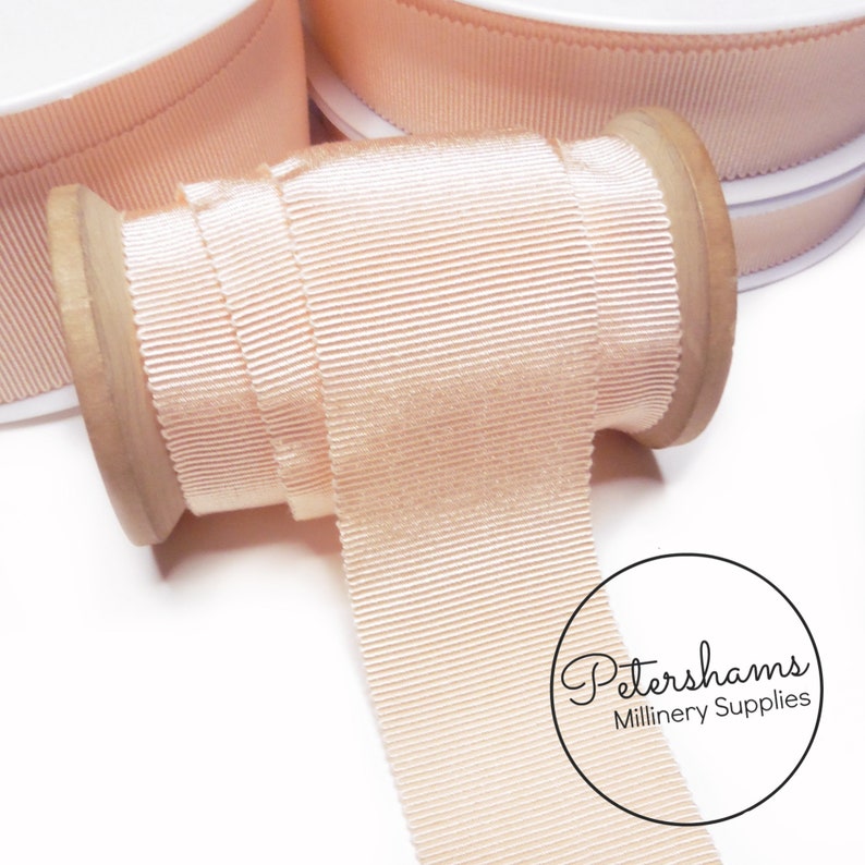 Did you add belt to your dress? 1