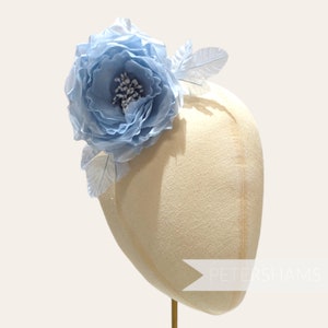 Silk &#39;Chloe&#39; 11cm Rose Millinery Fascinator Flower Hat Mount - Light Blue