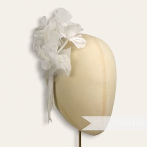 Silk & Organza &#39;Phoebe&#39; Hydrangea Millinery Flower Mount for Hat Making - White
