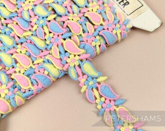 Vintage 1960/70s Pastel Psychedelic Paisley 28mm Flower Guipure Trim - 1m