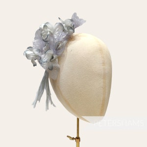 Silk & Organza &#39;Phoebe&#39; Hydrangea Millinery Flower Mount for Hat Making - Pale grey