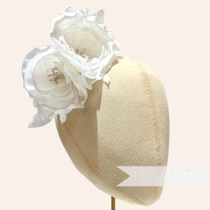 Seide &#39;Fiona&#39; Doppel Rose Hutmacher Fascinator Blume Hut Halterung - Ivory