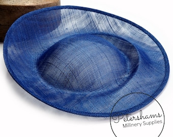 Sinamay 'Cindy' Orbital Pleat Fascinator Hat Base pour la fabrication de chapellerie et de chapeaux - Deep Royal Blue