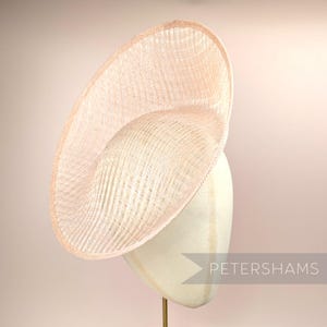 Lattice Weave &#39; Amanda&#39; Sinamay Fascinator Base for Millinery & Hat Making - Light Beige