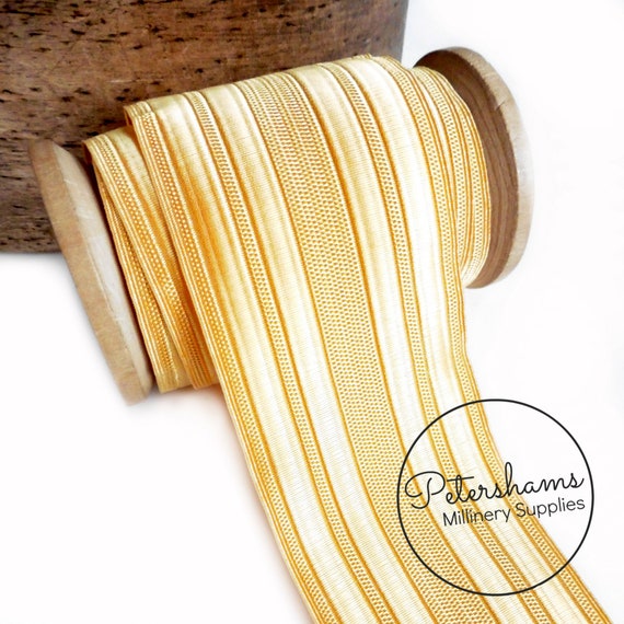 Lace 2024 ribbon gold