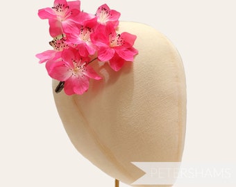 Vintage Seide 'Ruth' 6 Blumenstrauß aus Seide für Hutmacher & Hutmacher - Fuchsia
