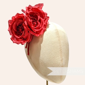 Silk &#39;Fiona&#39; Double Rose Millinery Fascinator Flower Hat Mount - Red Ombre