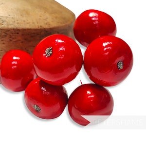 vintage 'Ainslee' 1950/60s 40mm Red Artificial Apples Bunch of 6 Pour la chapellerie et la fabrication de chapeaux image 2