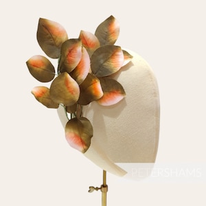 Vintage 1940/50&#39;s &#39;Ida&#39; Hand Painted German Wired Leaf Stems - 5 Stems - For Millinery - Romantic Peach