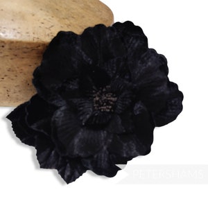 Supporto per fiori per cappelli in velluto e organza 'Rosalyn' da 12 cm per modisteria e rifiniture per cappelli - Nero