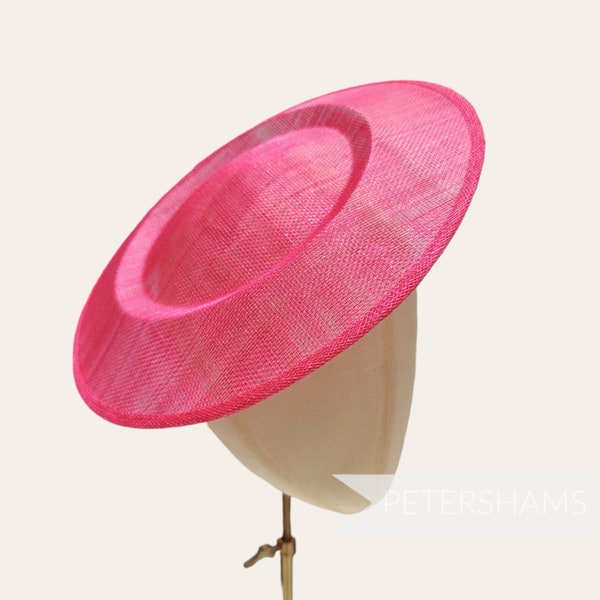 Extra Large 29cm Soucoupe Ronde / Assiette Sinamay Fascinator Hat Base pour Chapellerie - Fuchsia