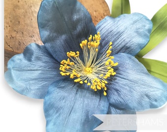 Flor de Hibisco de Seda Alemã Stevie dos anos 1950 - Azul Escuro
