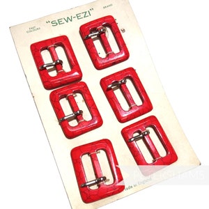 Vintage 1950/60s Crased Pattern 'Sew-Ezi' Hut/Gürtelschnallen - 6er Karte - Für Hutmacherei und Hutherstellung - Rot