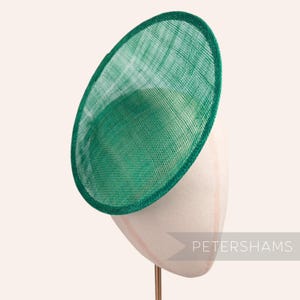 Rounded Scoop 21cm Sinamay Fascinator Hat Base for Millinery & Hat Making - Emerald Green