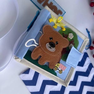 Livre tranquille | Occupé à bord 1 an | Livre Silencieux pour bébé | Jouets Waldorf | Livre Montessori | Tableau sensoriel | Carnet de voyage | Cadeau baby shower