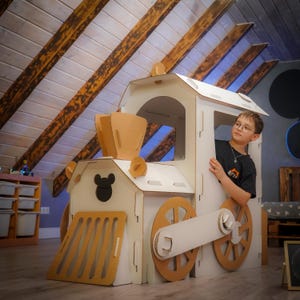 Casa de cartón de tamaño natural / Casa de cartón grande / Tren DIY / Cartón plegable resistente / Empaquetado plano y reutilizable / Regalos para niños / Casa de juegos