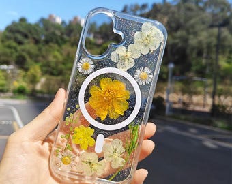 ハンドメイドドライフラワーiPhoneケース：クリアフローラルグリッターデザイン