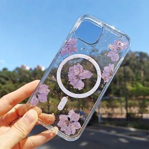 Handgjort pressat blomfodral för iPhone: Äkta torkade blommor