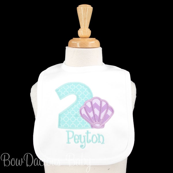 Beach Seashells Bib Set main image 0