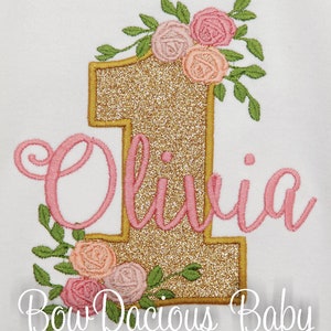 Camiseta de cumpleaños con rosas, camiseta o body de cumpleaños con flores para niña, hecho a medida según tus especificaciones, cualquier color.