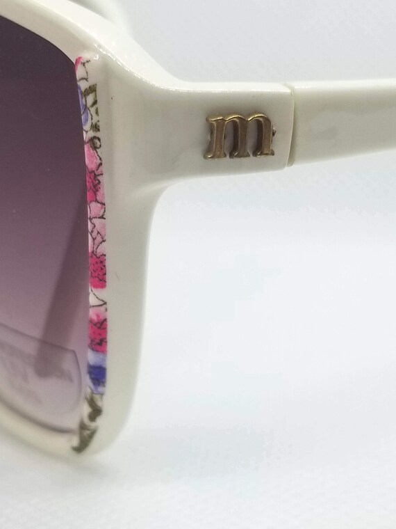 1980's Ivory/Floral Mannequin Brand Sunglasses Ma… - image 3