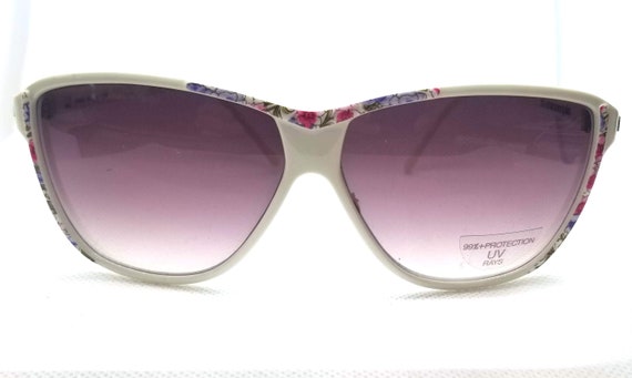 1980's Ivory/Floral Mannequin Brand Sunglasses Ma… - image 2