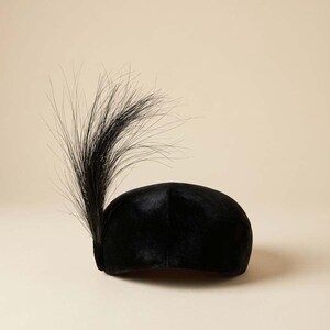Elegant Don Anderson hatBlack Feathered Fascinator Veiled Hat size  s/m Vintage Don Anderson Red Wool Fascinator Hat Peachfelt Veil  main image 3