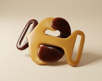 1940s-1950s Bakelite Belt Buckle – Two Tone Butterscotch Chocolate Brown Sculptural Clasp