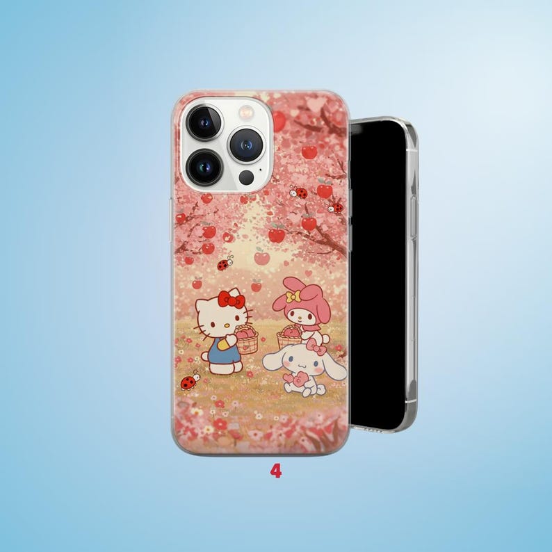 Puede incluir: Funda de tel&eacute;fono rosa con una ilustraci&oacute;n de dibujos animados de Hello Kitty, My Melody y Cinnamoroll. El dise&ntilde;o presenta flores, manzanos y mariquitas. El n&uacute;mero "4" est&aacute; impreso en la parte inferior.